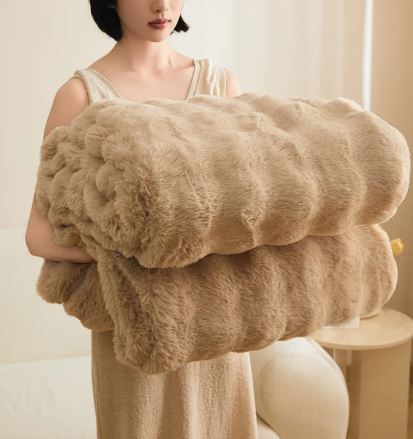 Soft Fleece Cover Blanket – Warm & Lightweight